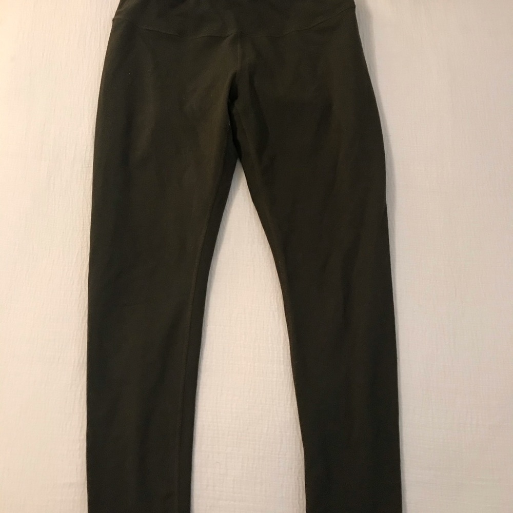 Zella army green Capri leggings